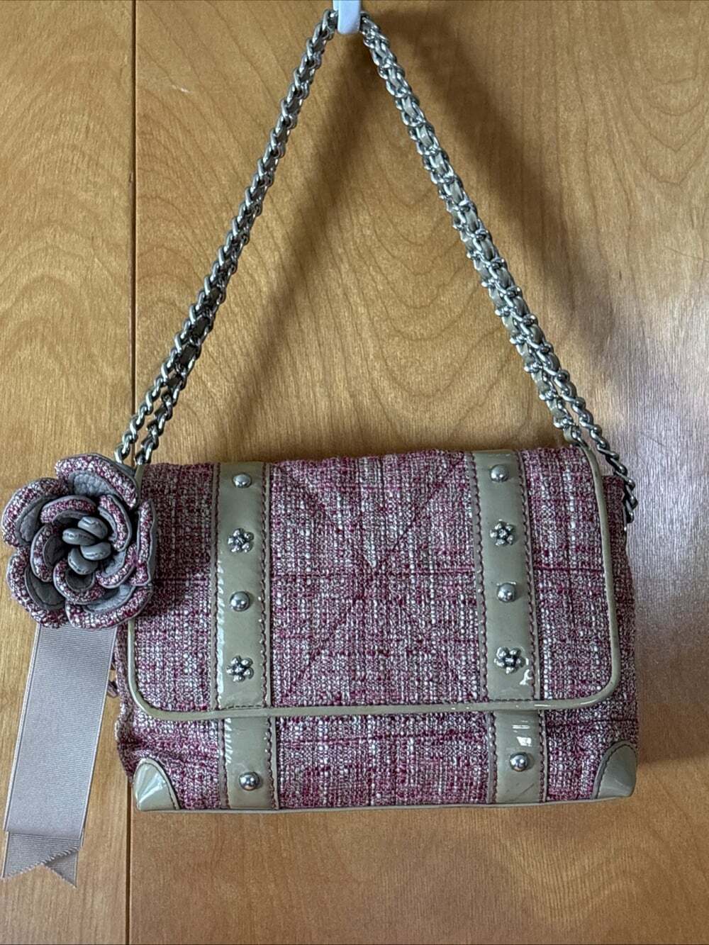 Brighton Juliette Crossbody chain strap Taupe Patent Leather Rose Tweed